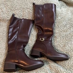 White Mountain boots size 10W dark brown